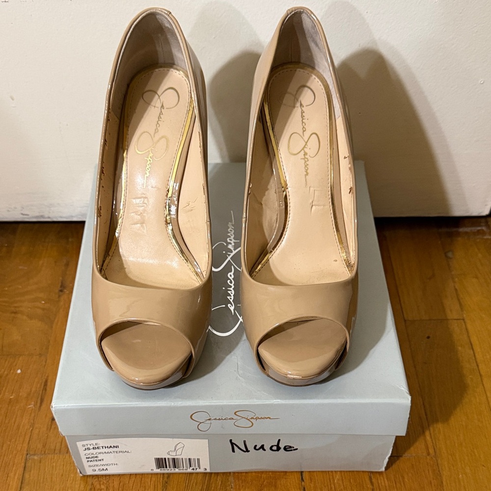 Jessica Simpson Beige Peep Toe Heels